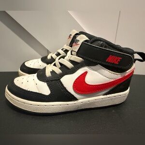 Nike Kids Black and White Sneakers with Red Swoosh
